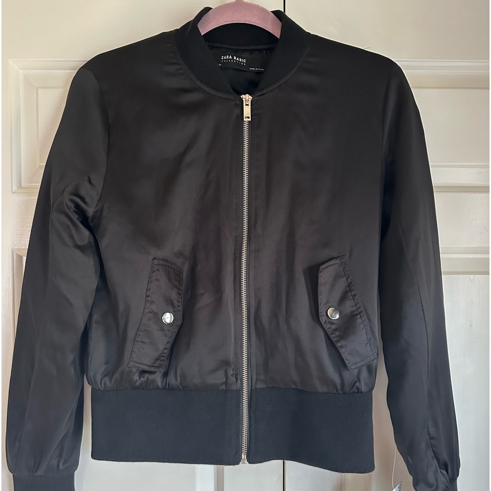 Zara NWT black silky jacket with snap pockets